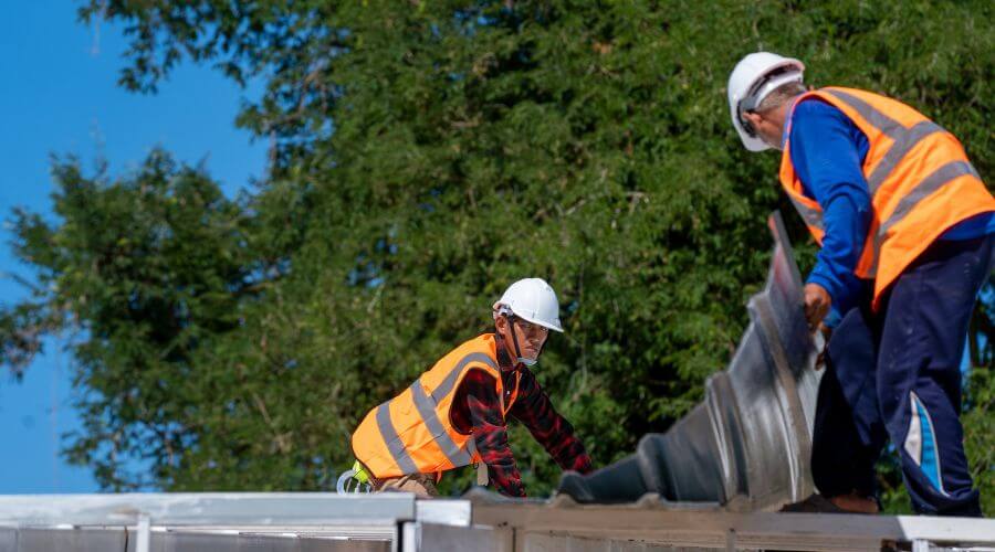 Professional new roof installation services in Lacona, IA